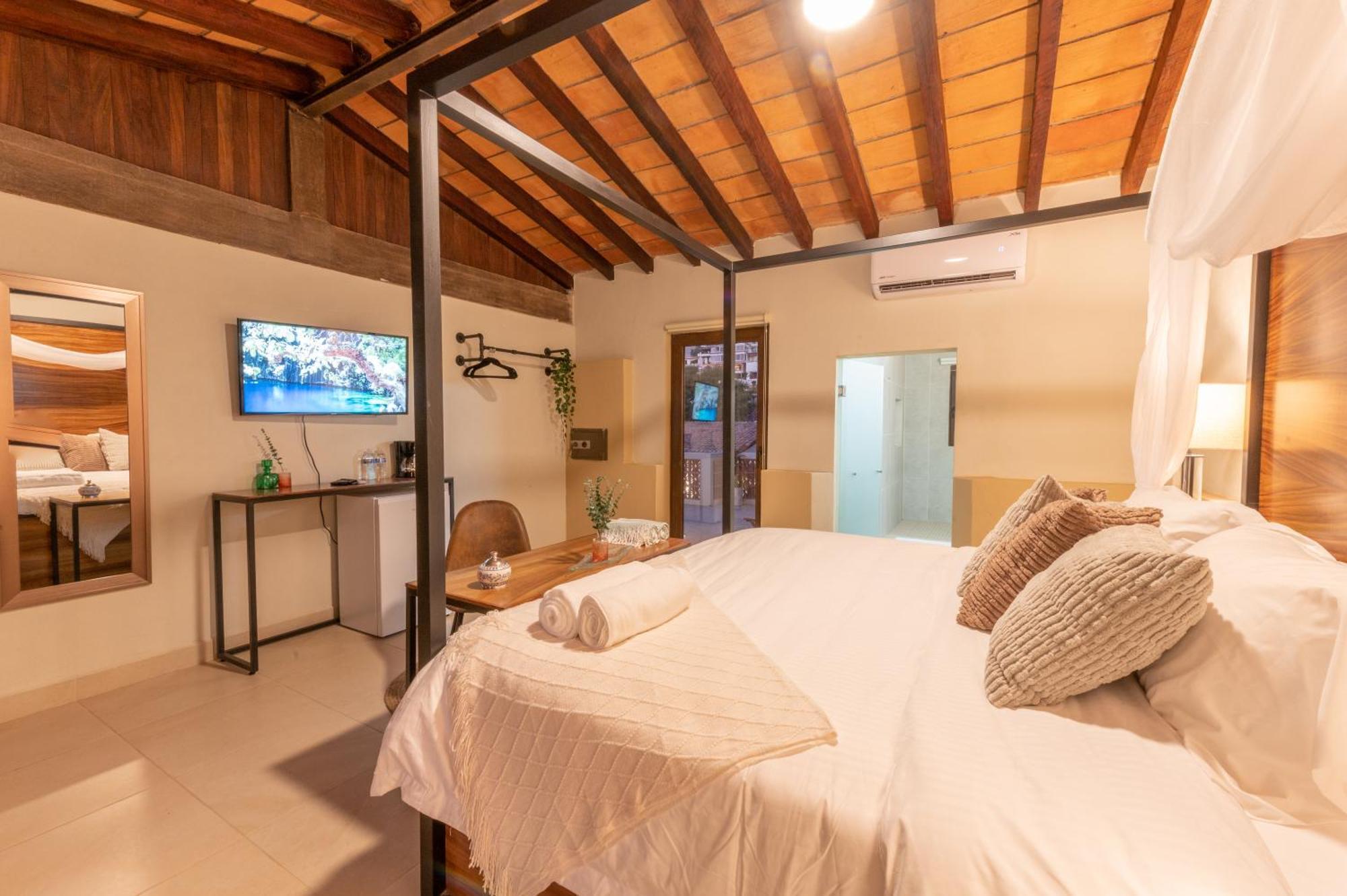 Hotel Casa Victoria Malecon - Adults Only à Puerto Vallarta Extérieur photo