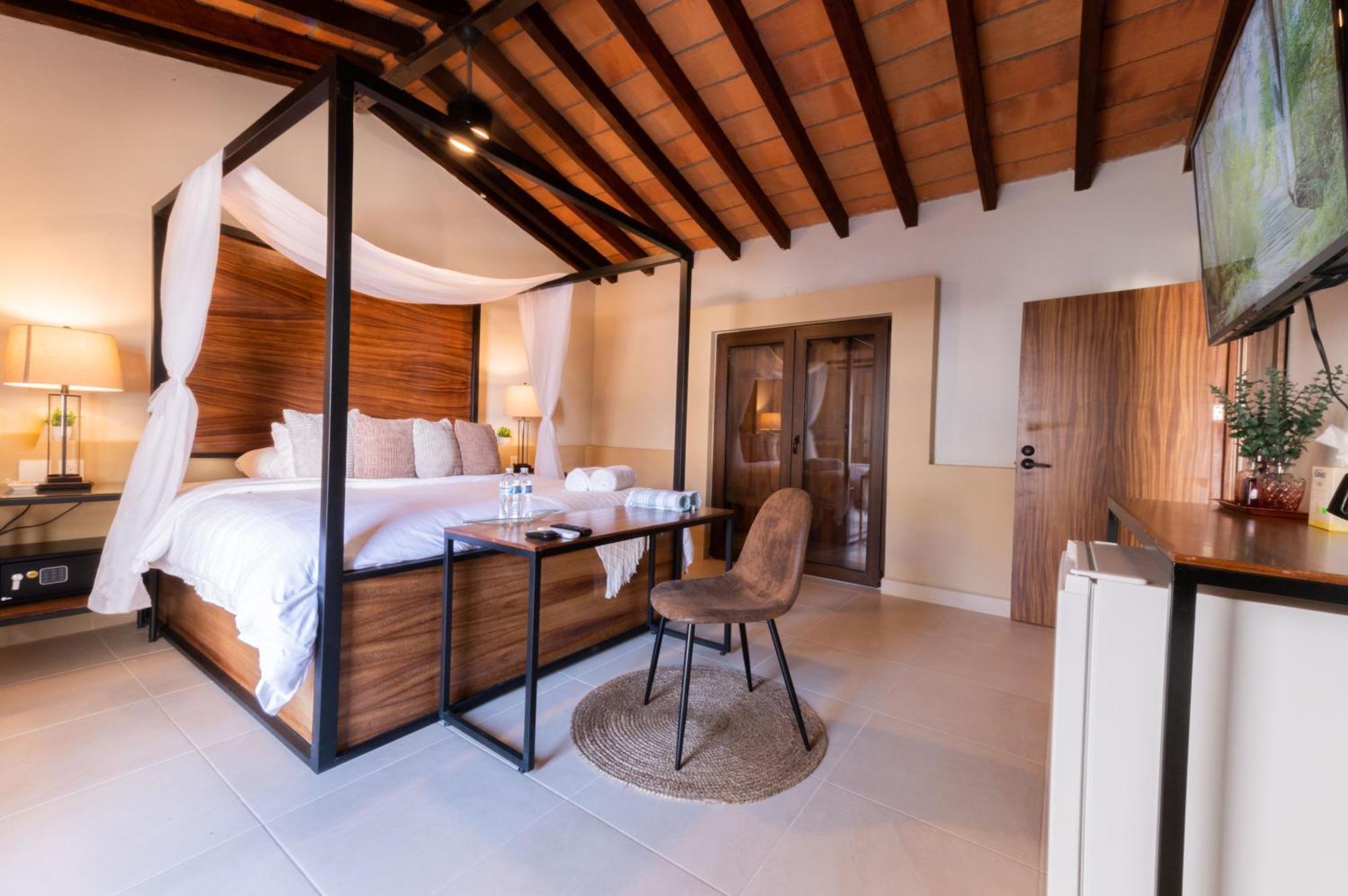 Hotel Casa Victoria Malecon - Adults Only à Puerto Vallarta Extérieur photo