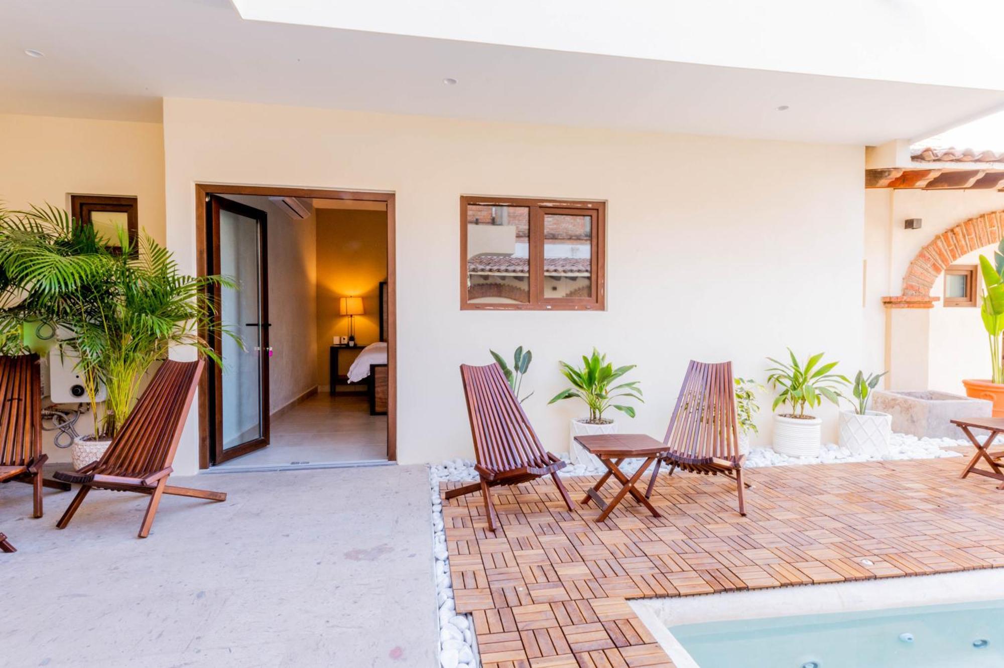 Hotel Casa Victoria Malecon - Adults Only à Puerto Vallarta Extérieur photo