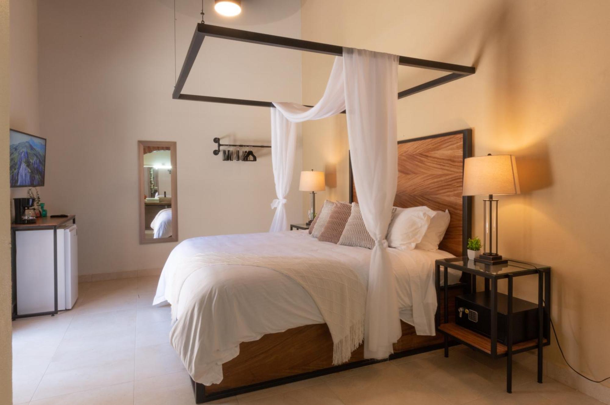 Hotel Casa Victoria Malecon - Adults Only à Puerto Vallarta Extérieur photo